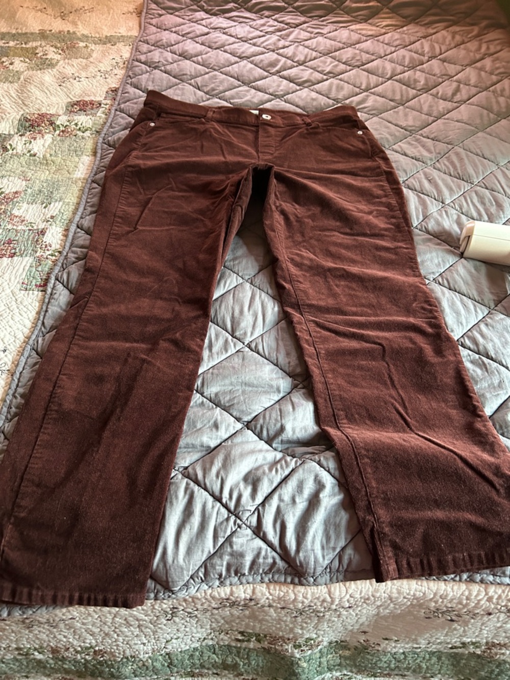 Women’s Brown Corduroy pull up elastic waist Jeans